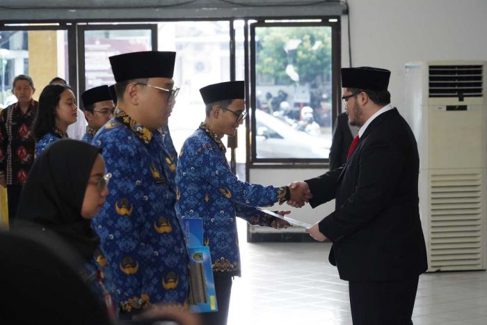 Ambil Sumpah PNS dan Lantik Pejabat Fungsional, Bupati Kediri Minta Jangan Salah Gunakan Wewenang