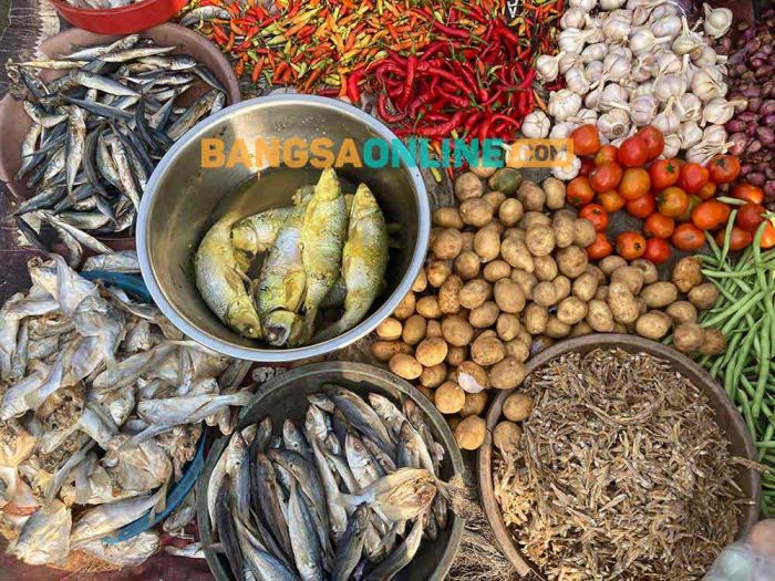 Harga Sembako Jatim Kamis 21 Agustus 2025: Bawang Merah Rp40.909/kg, Ikan Teri Rp76.646/kg