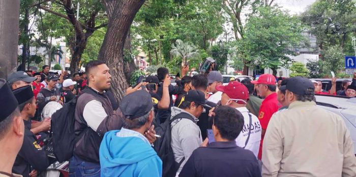 Demi Keamanan, Eksekusi Kantor Ormas Madas di Surabaya Ditunda