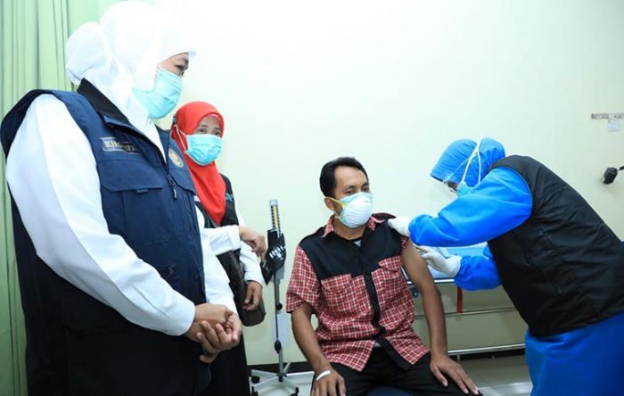 Kebut Vaksinasi, 10 Daerah di Jawa Timur Tuntas Vaksinasi 100% Tahap Pertama Dosis Pertama