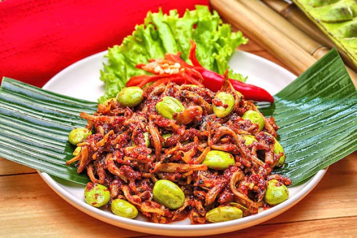 Menu Makanan Tahan Lama, Simak Resep Sambal Goreng Teri dengan Campuran Pete