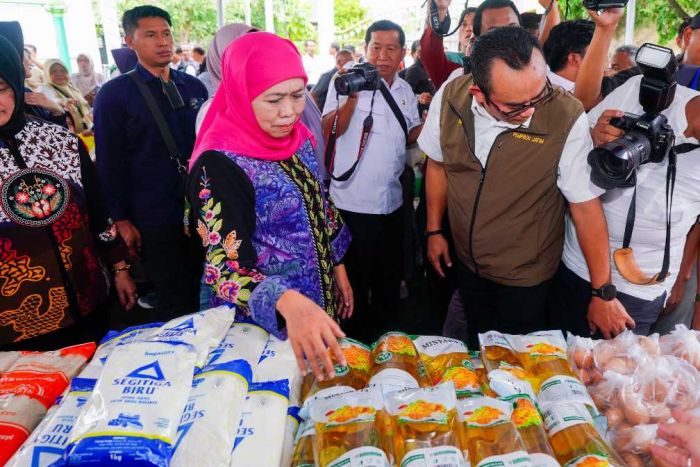 Gubernur Khofifah Tinjau Pasar Legi Ponorogo, Harga Pangan Terpantau Stabil