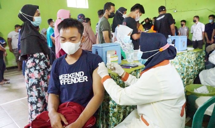 Ditarget Pusat, Dhito Minta Vaksinasi Dosis Kedua Lansia di Kediri Digenjot