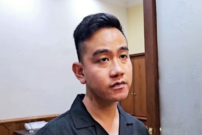 Gempar! Akun Resmi Gibran Follow Akun Judi Online, Pihak Istana Wapres Klarifikasi Gempar! Akun Resmi Gibran Follow Akun Judi Online, Pihak Istana Wapres Klarifikasi