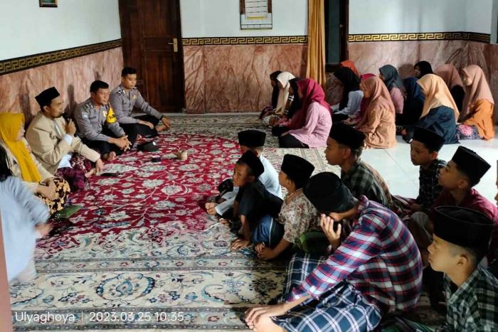 Jaga Kerukunan, Jajaran Polres Ngawi Bersama Dai Kamtibmas Berikan Dakwah Ke Masyarakat
