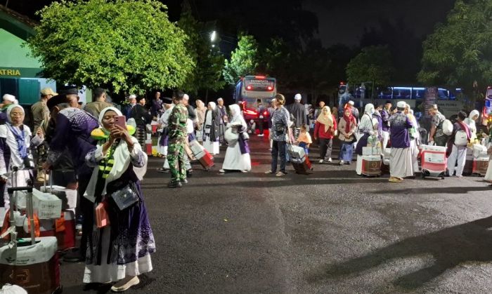 Tibanya Kloter 86 Tandai Tuntasnya Pemulangan Seluruh Jemaah Haji Asal Tuban 2025 Tibanya Kloter 86 Tandai Tuntasnya Pemulangan Seluruh Jemaah Haji Asal Tuban 2025