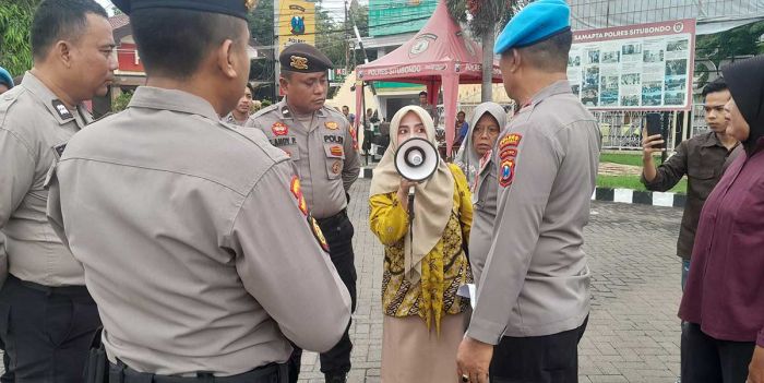 ASN Protes ke Polres Situbondo, Tuntut Penahanan Tersangka Pengeroyokan