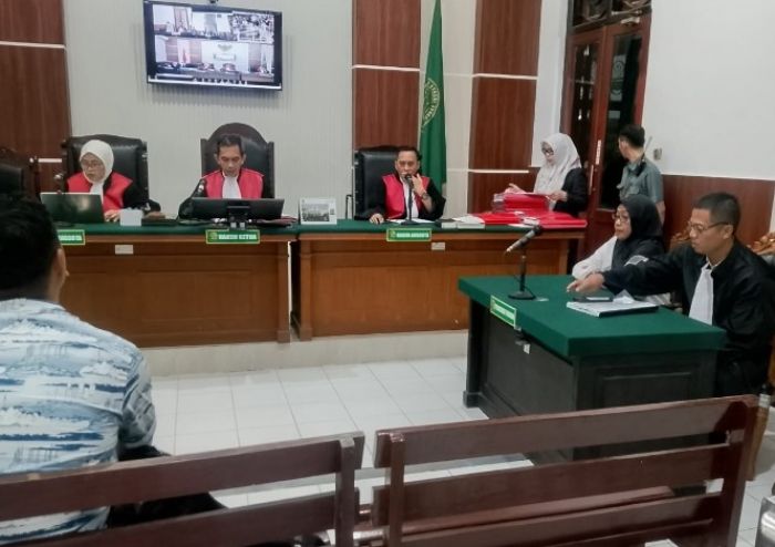 Sidang Investasi Fiktif ASN Jaksel di PN Surabaya: Saksi BCA Ungkap Ada 2 Rekening Aktif Sidang Investasi Fiktif ASN Jaksel di PN Surabaya: Saksi BCA Ungkap Ada 2 Rekening Aktif