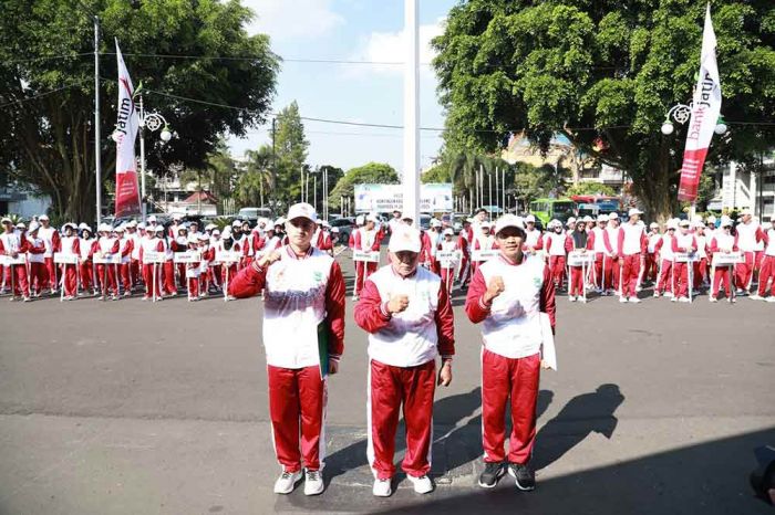 Bupati Malang Lepas 1000 Atlet, Siap Berlaga di Porprov Jatim IX 2025 Bupati Malang Lepas 1000 Atlet, Siap Berlaga di Porprov Jatim IX 2025