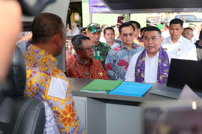 Tinjau Layanan Sertifikat Keliling di Tangerang, Wamen Ossy: Wujud Peningkatan Pelayanan Publik