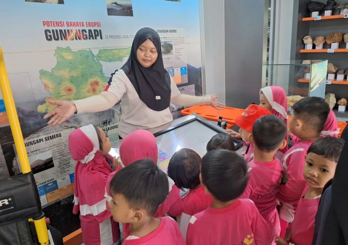 Kunjungan Edukasi Bencana di BPBD Jatim Naik 59,7 Persen di Tengah Cuaca Ekstrem di Awal 2025