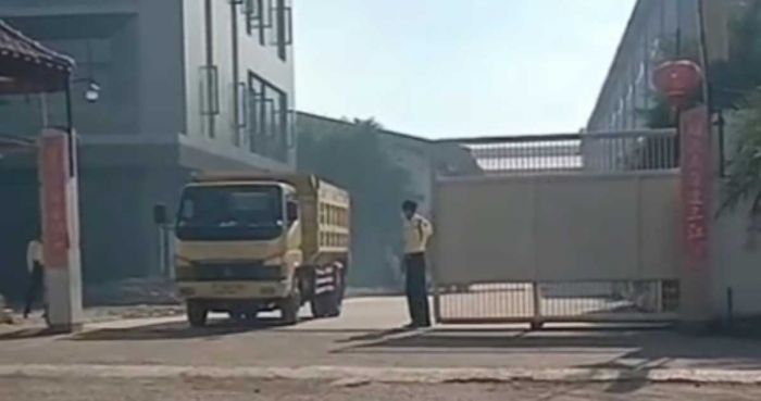 Pabrik Sepatu di Beji Pasuruan Diduga Jadi Lokasi Penjualan Tanah Urug