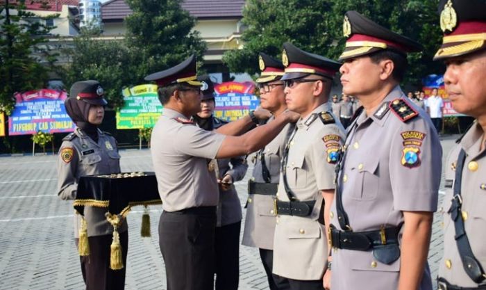 Kapolresta Sidoarjo Pimpin Sertijab Tiga Kasat dan Kapolsek Porong