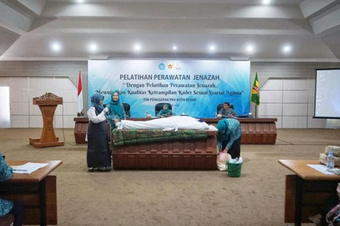 TP PKK Kota Kediri Gelar Pelatihan Pemulasaraan Jenazah, Bunda Fey Harapkan Peserta Percaya Diri