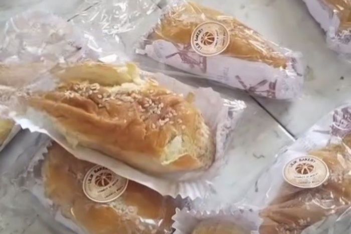 Viral Video Roti Berjamur Diduga Menu MBG di Sumenep, SPPG Minta Maaf