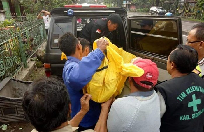 Sesosok Mayat Gantung Diri Gegerkan Balongbendo Sidoarjo