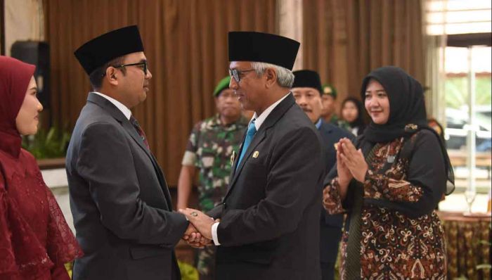 Hadiri PAW Anggota DPRD Kota Kediri, Gus Qowim: Mari Perkuat Kebersamaan Membangun Daerah