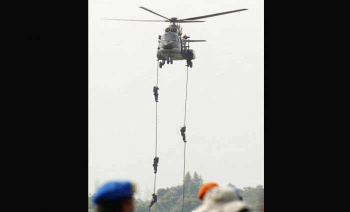 Operasi Pembebasan Tunggu Filipina, TNI AU Siap Buru Penyandera 10 WNI Operasi Pembebasan Tunggu Filipina, TNI AU Siap Buru Penyandera 10 WNI