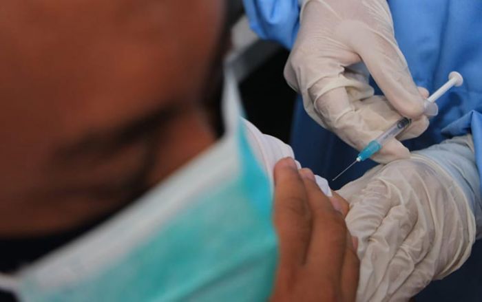 Vaksinasi SDM Kesehatan di Kota Surabaya Ditarget Rampung Akhir Januari