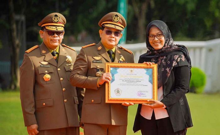 Petrokimia Gresik Raih Platinum Award dari Pj Gubernur Jatim