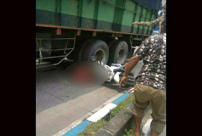 Ibu dan Anak Tertabrak Truk di Bypass Juanda, Sang Anak Tewas Mengenaskan