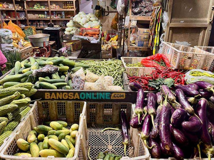 Daftar Harga Lengkap Sembako Jatim Hari Ini: Beras Medium Stabil, Rawit Turun Tipis