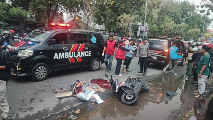 Motor Terseruduk Truk Molen di Perempatan Gedangan, Dua Anak Jadi Korban MD