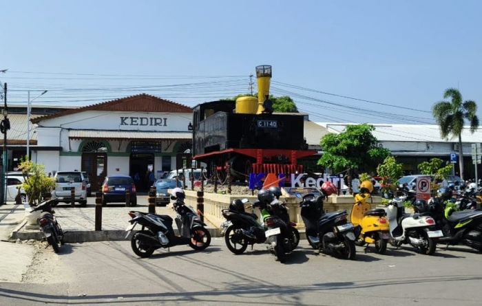 Humas KAI Daop 7: Penataan Lahan Sekitar Stasiun Kediri Sudah Sesuai Aturan Humas KAI Daop 7: Penataan Lahan Sekitar Stasiun Kediri Sudah Sesuai Aturan