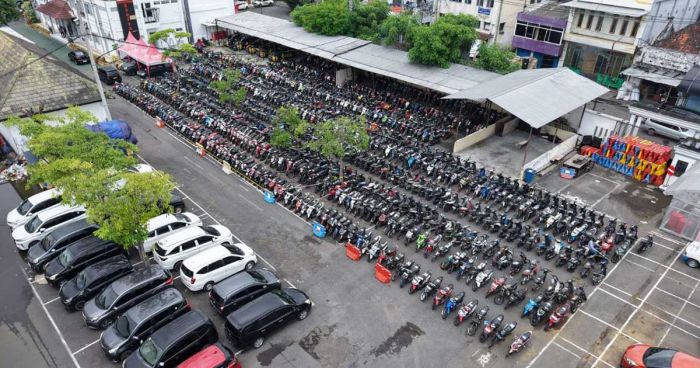 Gelar Bazar Ranmor, Polrestabes Surabaya Kembalikan 800 Motor ke Pemilik