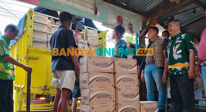 Satgas Pangan Pasuruan Drop 9,6 Ton Minyak Goreng