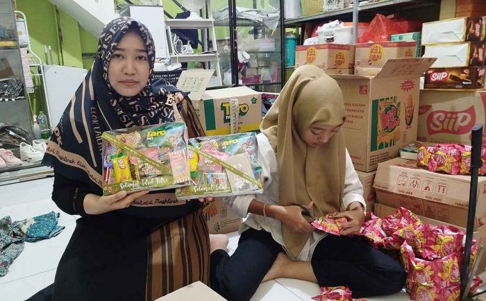 Perajin Parcel di Jombang Banjir Pesanan, Paket Anak Jadi Idola