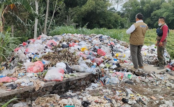 Lagi, FPRB Kabupaten Kediri Temukan Gunungan Sampah di Kecamatan Gurah