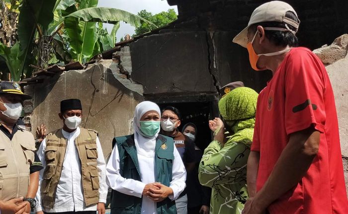 Berada di Ring of Fire, Gubernur Khofifah Sebut Pesisir Selatan Jatim Butuh Kampung Siaga Bencana