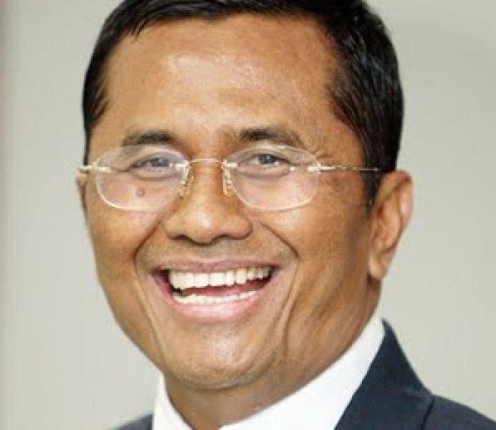 CEO Diganti Camat, Direktur Diganti Kades, Dirut Batik Air Pakai Anting Banyak Tato