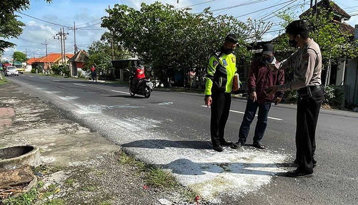 Warga Krembung Sidoarjo Tewas Usai Terlibat Kecelakaan di Jalan Raya Gedang Rowo