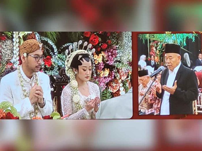 Kiai Asep Pimpin Doa Akad Nikah Putri Sekda Pemprov Jatim di Jakarta Kiai Asep Pimpin Doa Akad Nikah Putri Sekda Pemprov Jatim di Jakarta