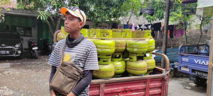 Kelangkaan LPG Bersubsidi Dikeluhkan Pedagang dan Warga Sidoarjo