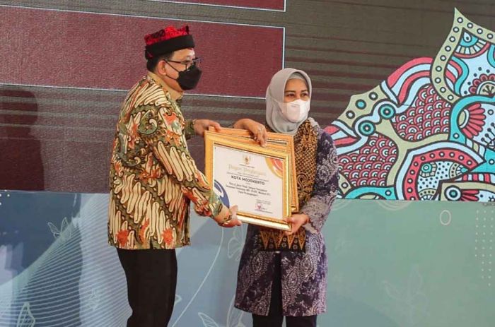 Top! Kota Mojokerto Raih 3 Penghargaan Sekaligus di Bidang Kesehatan