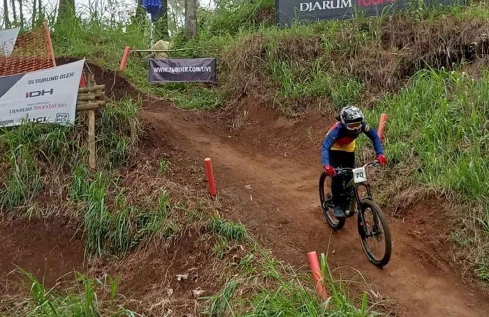 2 Rider ISSI Kota Batu Dominasi Kejuaraan Balap Sepeda Indonesia Downhill Seri 3 2024