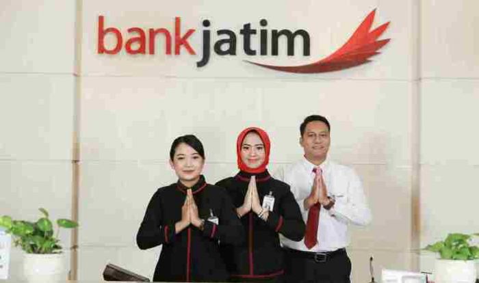Bank Jatim Raih Penghargaan Corporate Reputation Awards dan PR Strategy Awards Kategori Bank Daerah