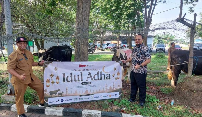 JIIPE Perkuat Kepedulian Sosial Lewat Penyaluran Hewan Kurban