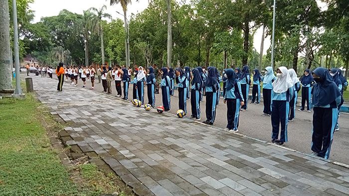 Gandeng Pelajar, Kodim Ngawi Gelar Senam Ling Tien Kung