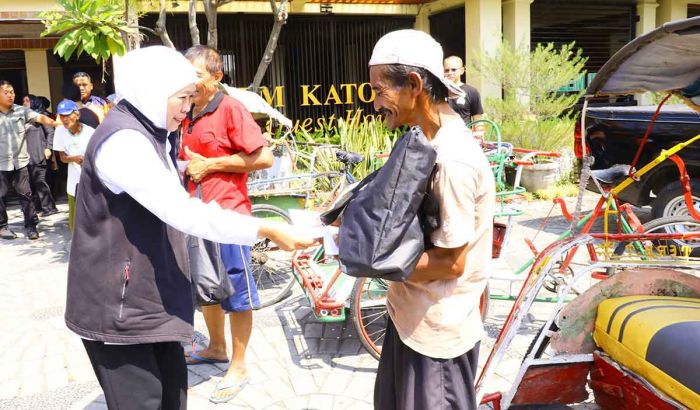 Kemiskinan di Jatim Turun 0,29 Persen, Gubernur Khofifah Dorong Sinergi Berkelanjutan Kemiskinan di Jatim Turun 0,29 Persen, Gubernur Khofifah Dorong Sinergi Berkelanjutan