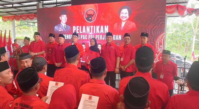 Lantik Pengurus Anak Cabang se-Pasuruan Raya, Sekretaris DPD PDIP Jatim Singgung soal MBG