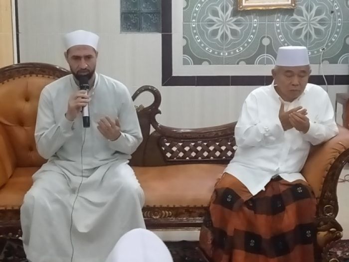 ​Lama Ditutup, Kiai Asep Minta Risma Buka Masjid Pemkot Al-Muhajirin Surabaya