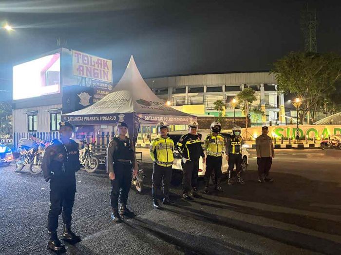 Operasi Pekat Semeru 2025, Polisi Sidoarjo Gelar Patroli Cegah Aksi Premanisme hingga Balap Liar Operasi Pekat Semeru 2025, Polisi Sidoarjo Gelar Patroli Cegah Aksi Premanisme hingga Balap Liar