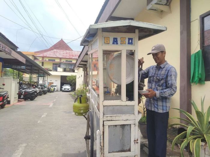 PKL di Sampang Menjerit, Elpiji 3 Kg Tembus Rp20 Ribu