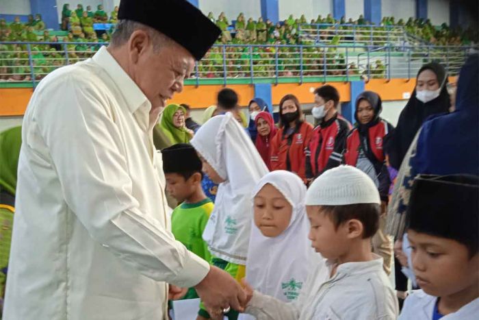 Hadiri Pelantikan Muslimat NU Lamongan, Ketua DPRD Jatim Minta Fatayat NU Hidupkan UMKM