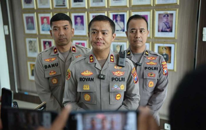 Mayat di Kedamean Ternyata Driver Ojol Perempuan yang Dibunuh, Polisi Kantongi Identitas Pelaku Mayat di Kedamean Ternyata Driver Ojol Perempuan yang Dibunuh, Polisi Kantongi Identitas Pelaku