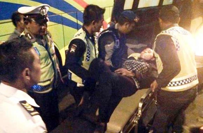 TKW Asal Lombok Melahirkan di Bus